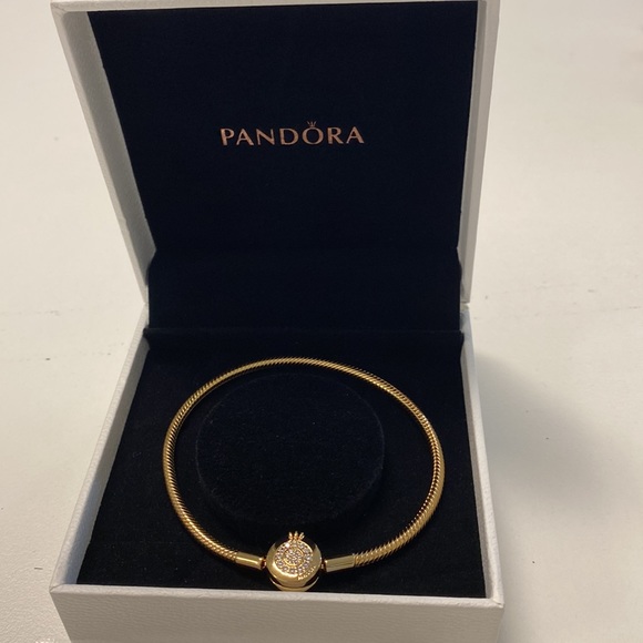 PANDORA Mod. MOMENTS SPARKLING CROWN O SNAKE CHAIN BRACELET main image 1